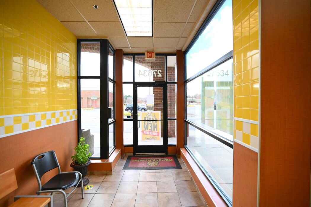 Images Hungry Howie's Pizza