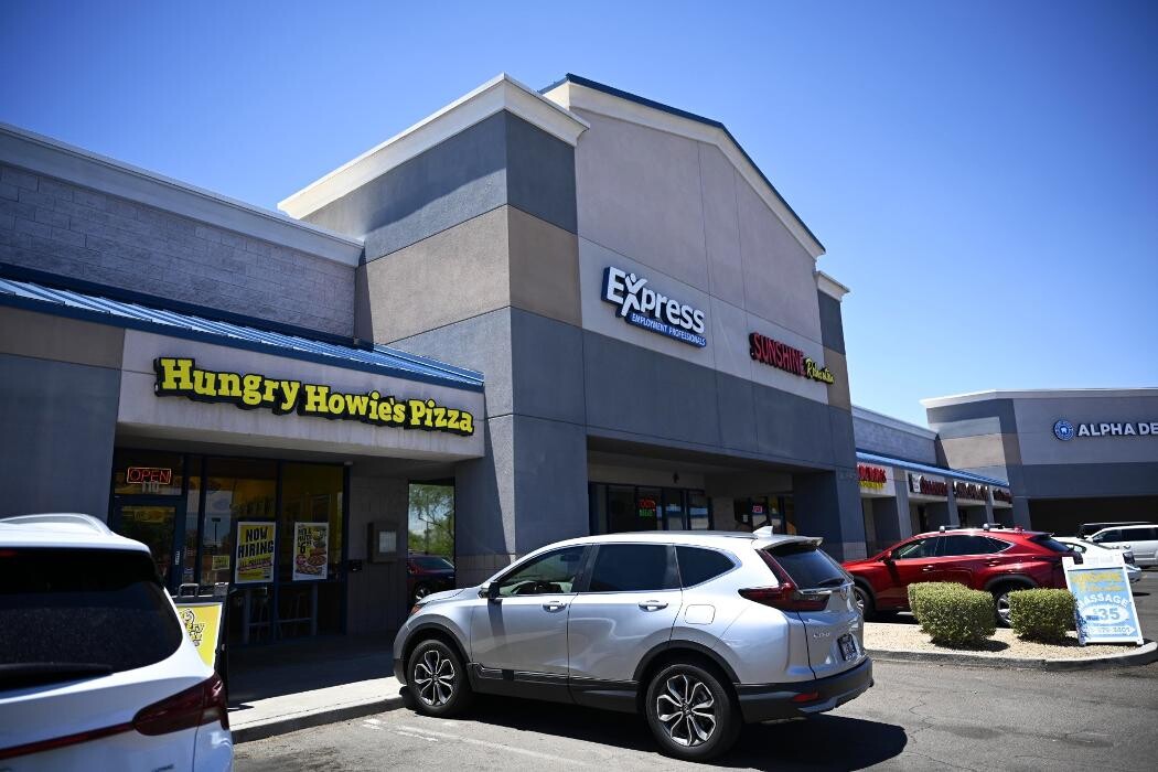 Images Hungry Howie's Pizza