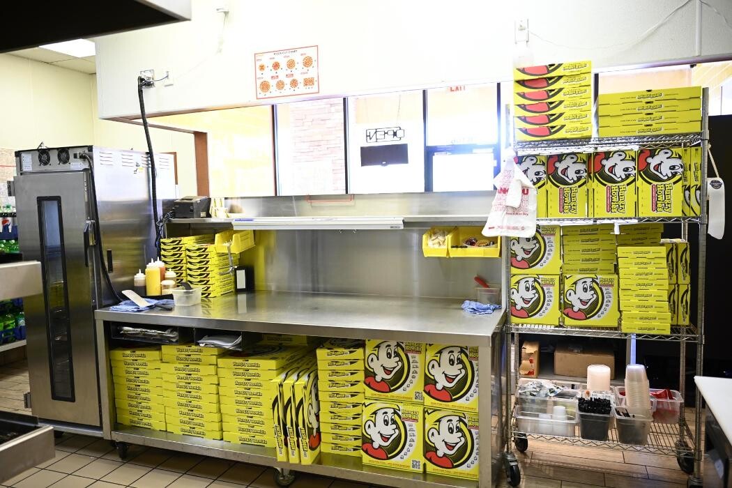 Images Hungry Howie's Pizza