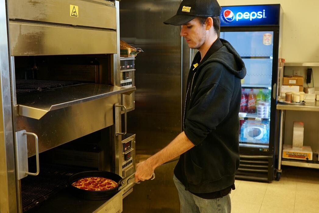 Images Hungry Howie's Pizza