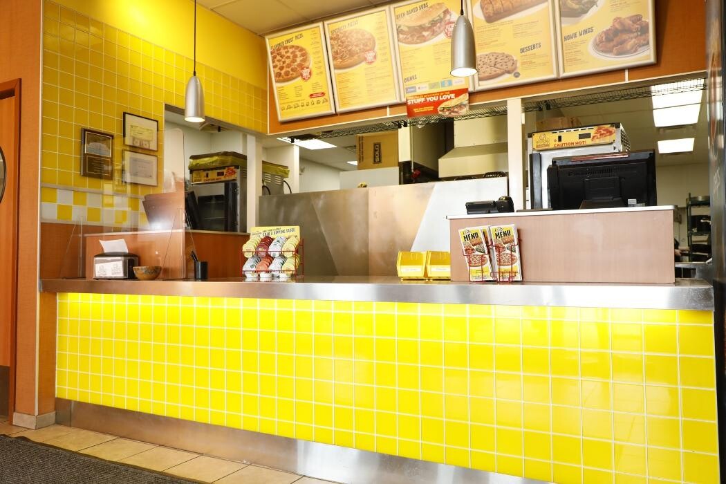 Images Hungry Howie's Pizza