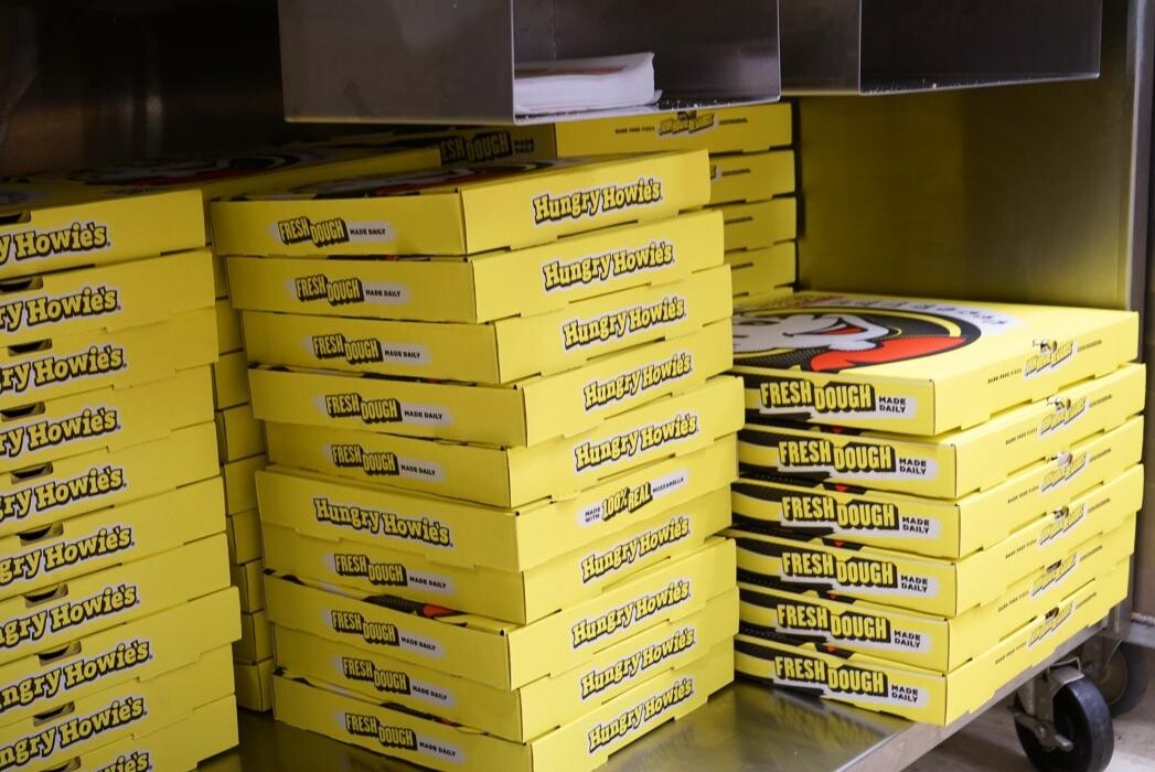 Images Hungry Howie's Pizza