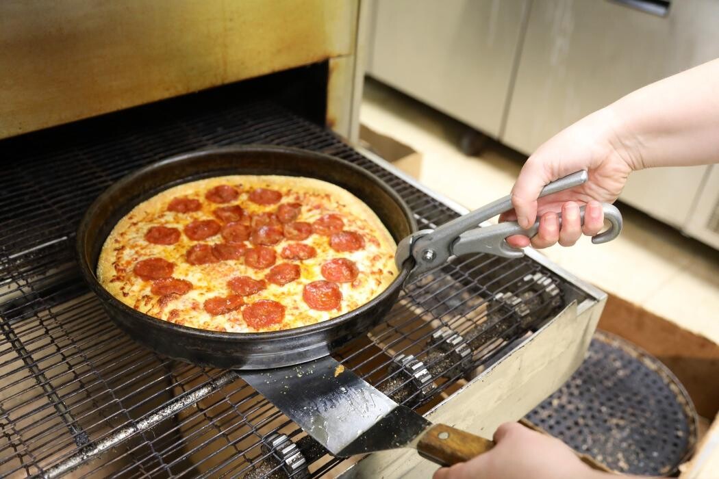Images Hungry Howie's Pizza
