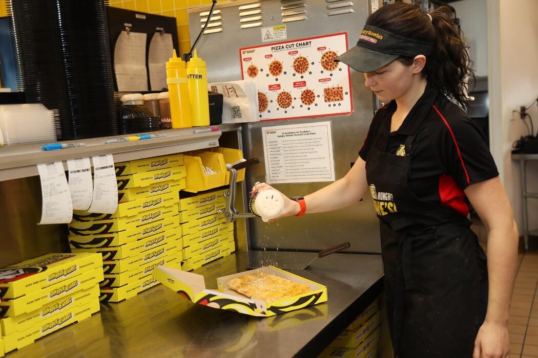 Images Hungry Howie's Pizza