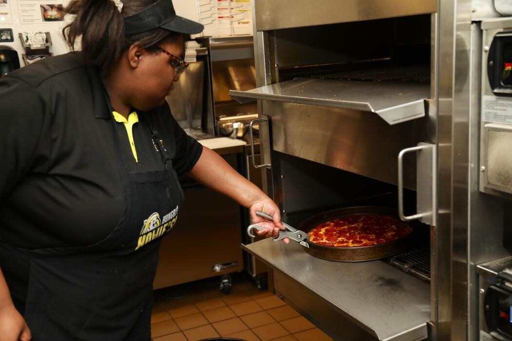 Images Hungry Howie's Pizza