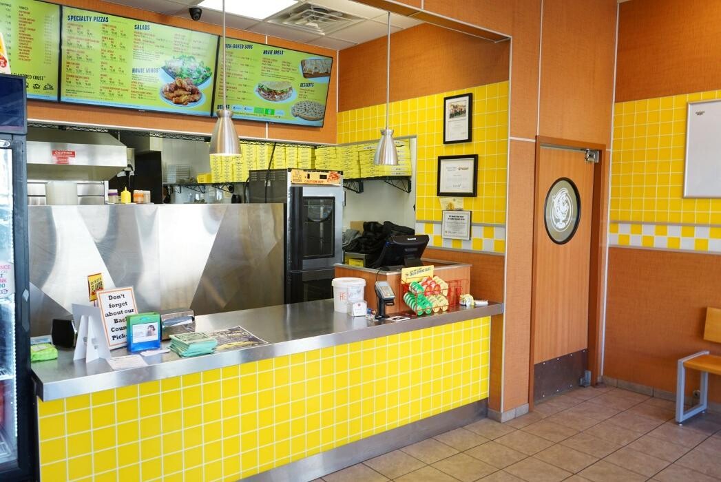 Images Hungry Howie's Pizza