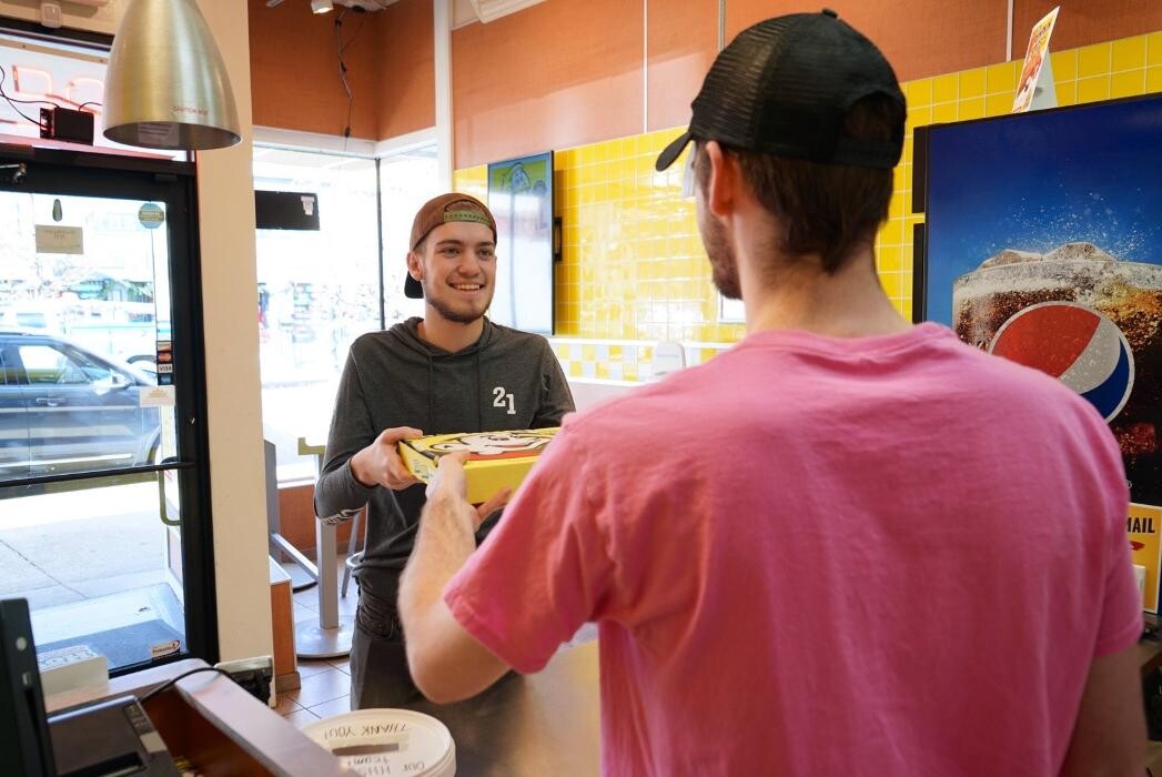 Images Hungry Howie's Pizza