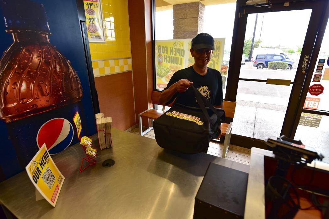 Images Hungry Howie's Pizza