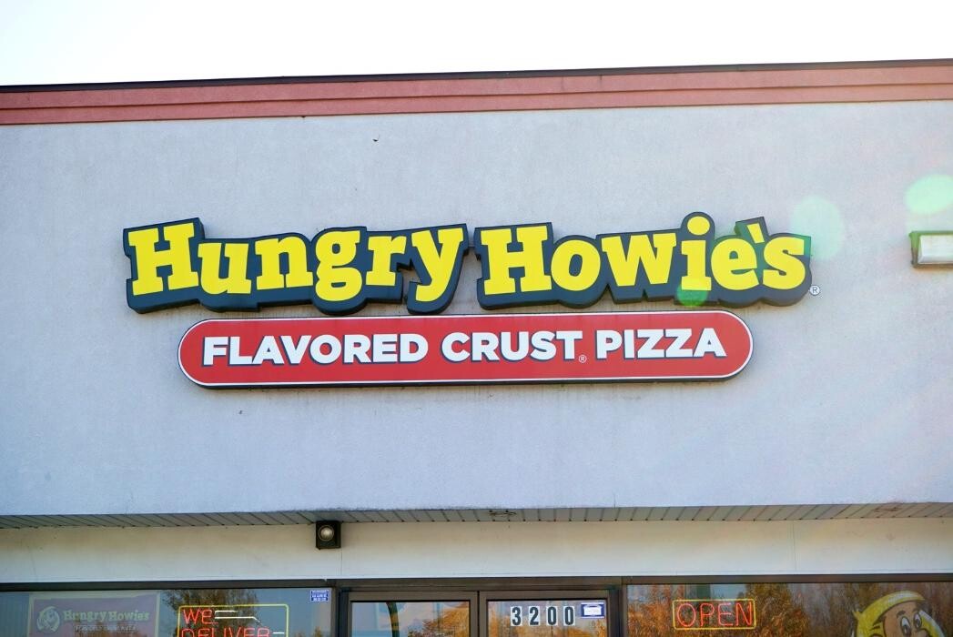 Images Hungry Howie's Pizza