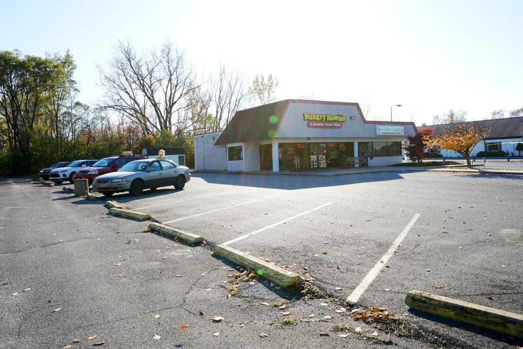 Images Hungry Howie's Pizza