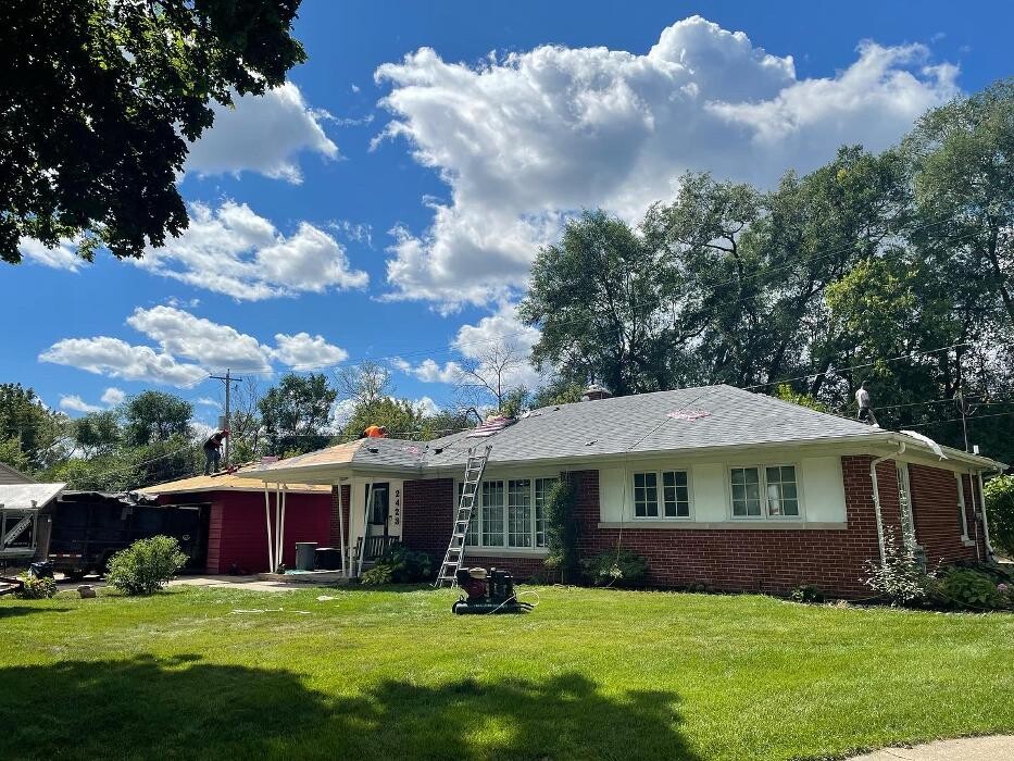 Images Milwaukee Roofing