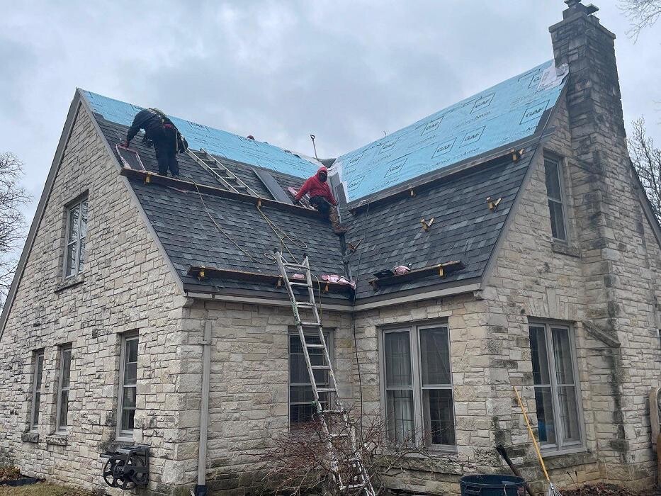 Images Milwaukee Roofing