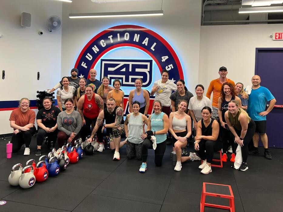 Images F45 Training Zona Rosa KC