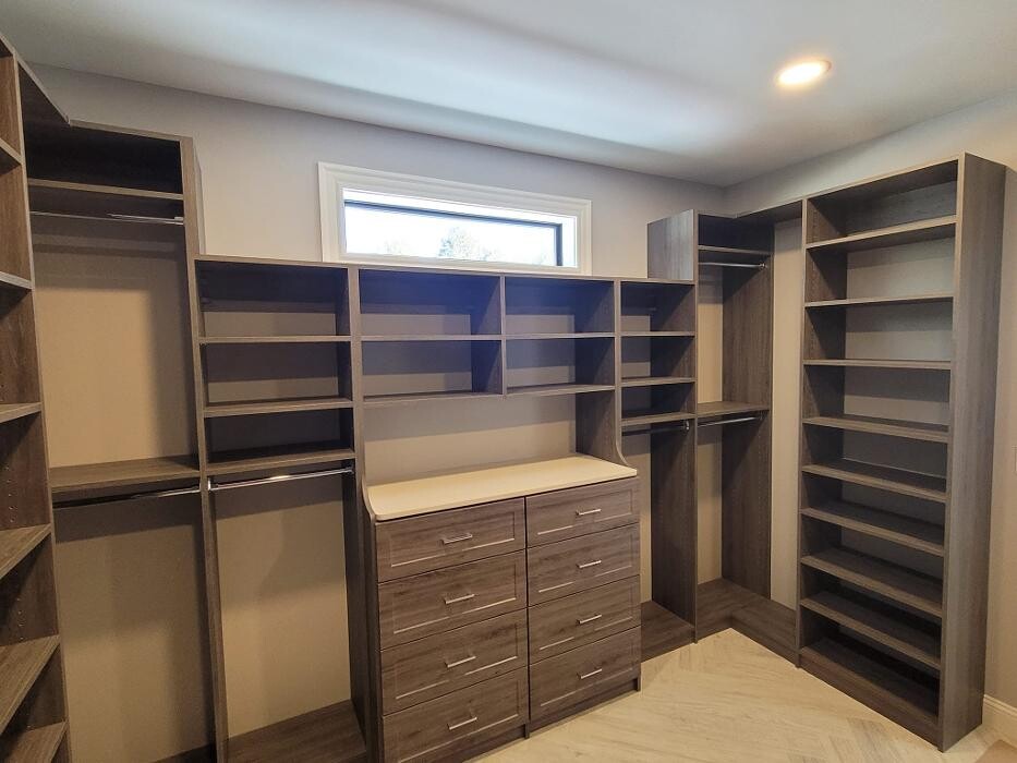 Images Custom Closets of Maine