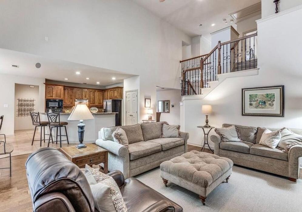 Images Lori Vaden West Group
