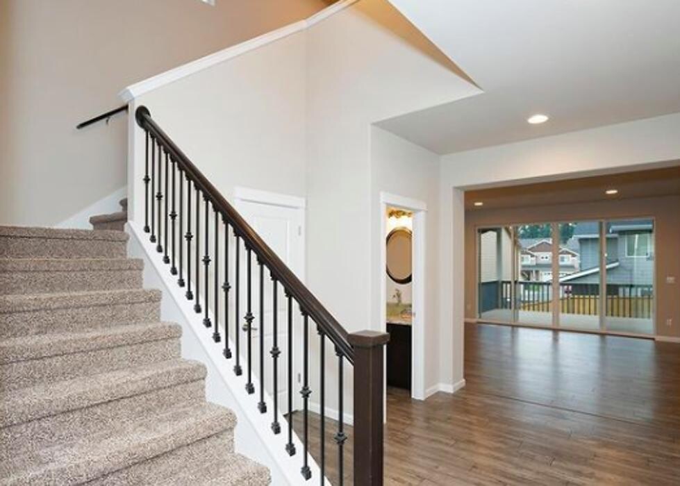 Images RE/MAX Honors - Real Estate Agents in Puyallup, Washington