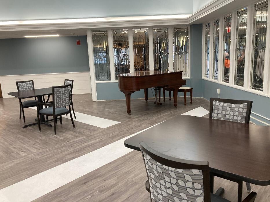 Images Majestic Care of Carmel Assisted & Independent Living