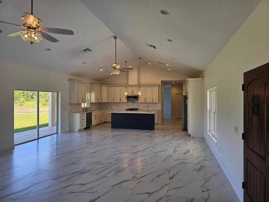 Images Southern Hospitality Real Estate & Construction