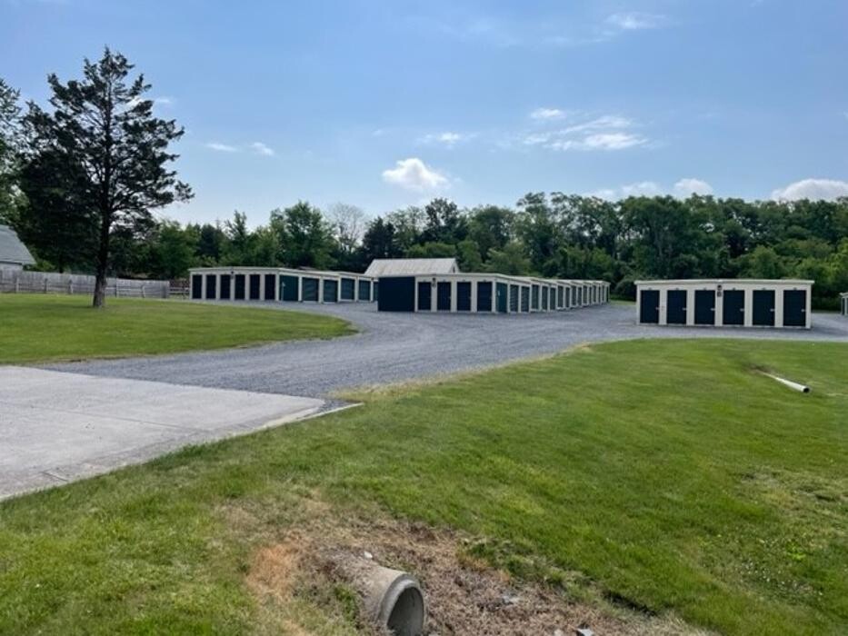 Images Waterman Self Storage - Harrisonburg