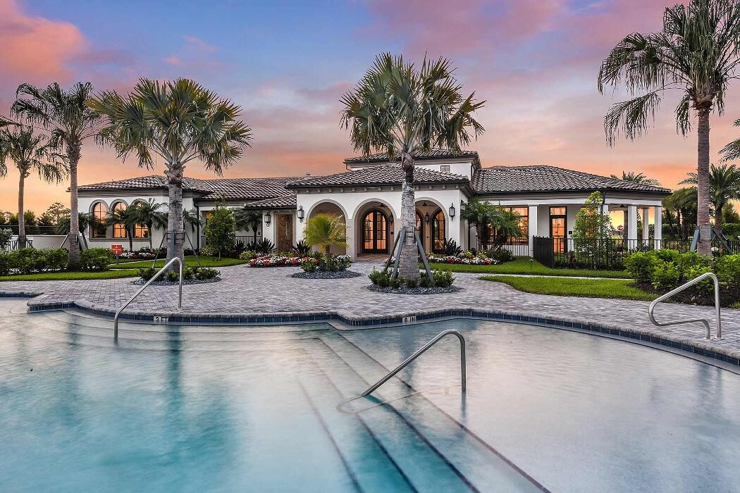 Images Aria by Neal Signature Homes
