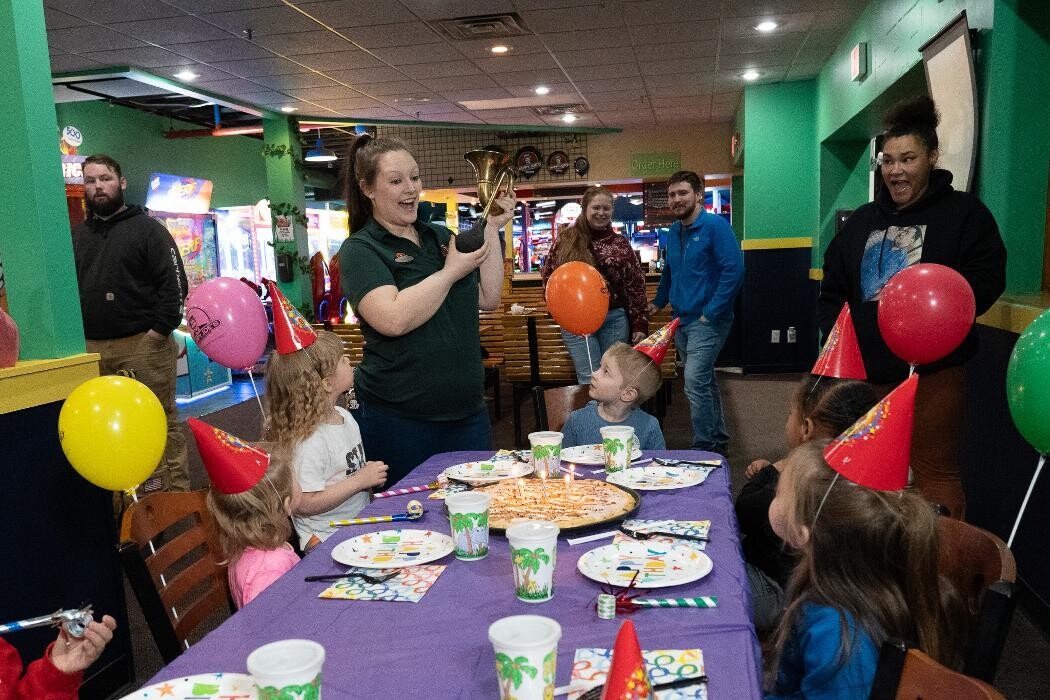 Images Happy Joe's Pizza & Jungle Bungle - W. 50th