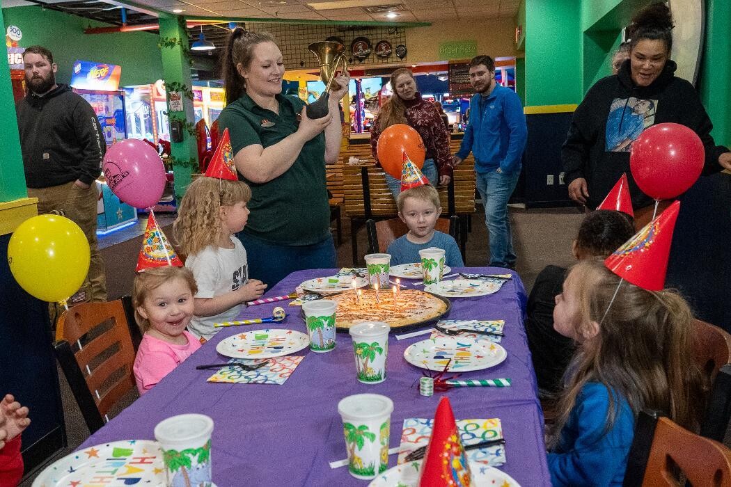 Images Happy Joe's Pizza & Jungle Bungle - W. 50th