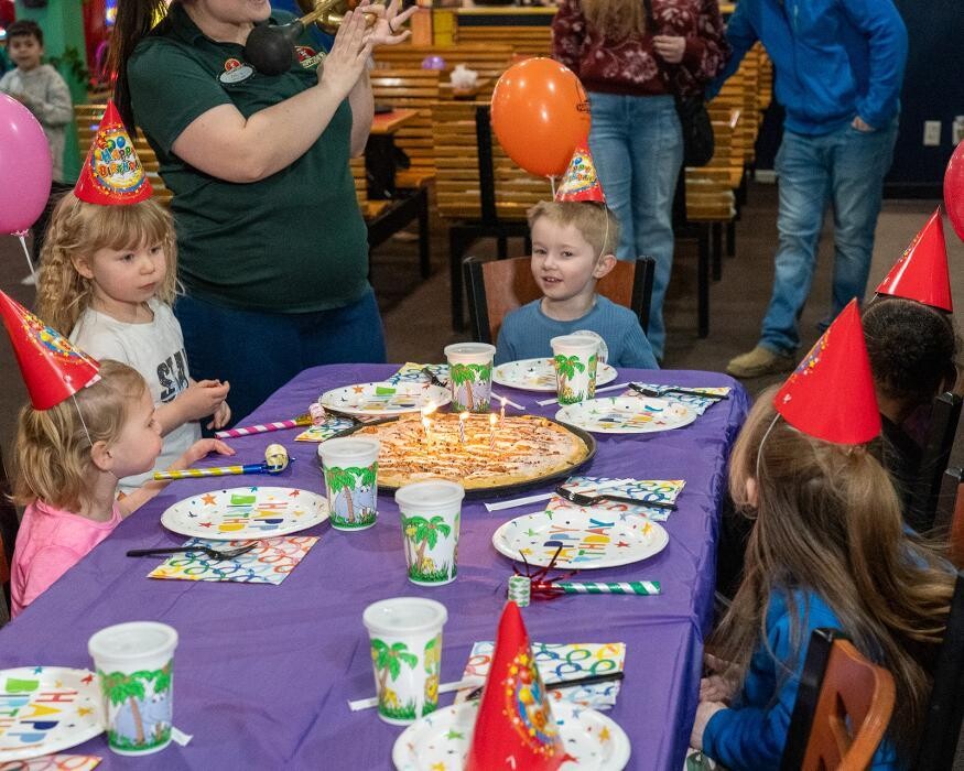 Images Happy Joe's Pizza & Jungle Bungle - W. 50th