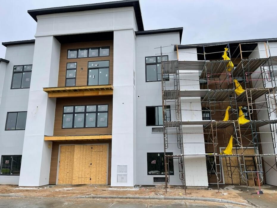 Images FOREVER Exteriors