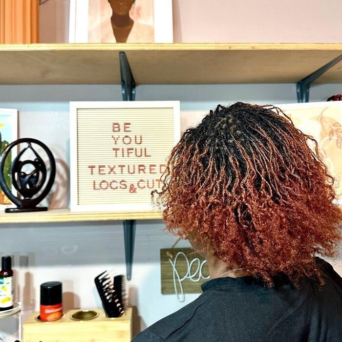 Images Manue's Microlocs Hair Spa