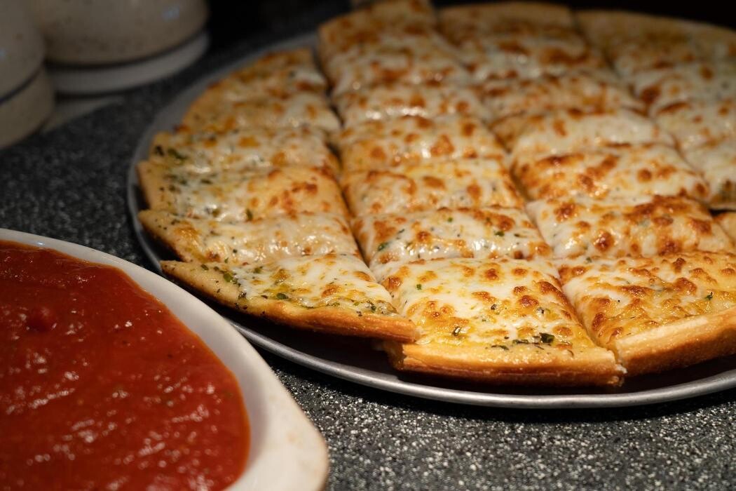 Images Happy Joe's Pizza - Bettendorf
