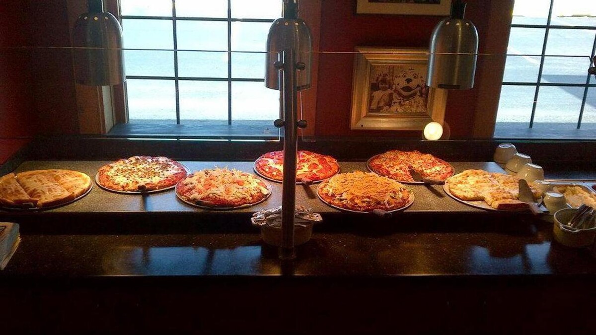 Images Happy Joe's Pizza - Bettendorf