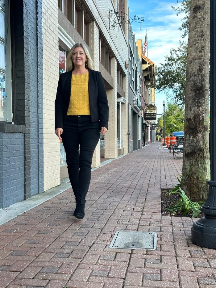 Images Dawn Van Meter - Keller Williams Realty