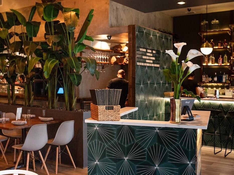 Images Reunion Ktchn Bar