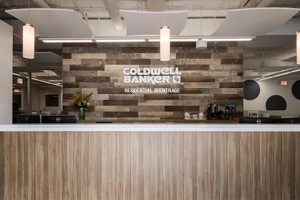 Images Nicole Norwalk, Coldwell Banker