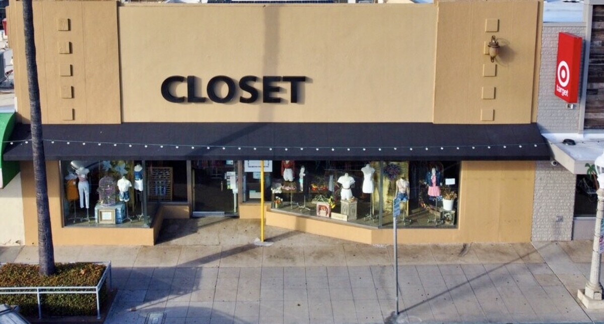 Closet Logo