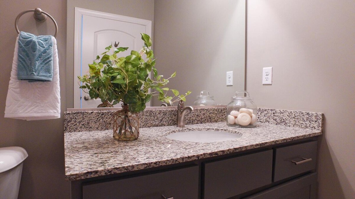 Images Heron Pointe Luxury Apartments