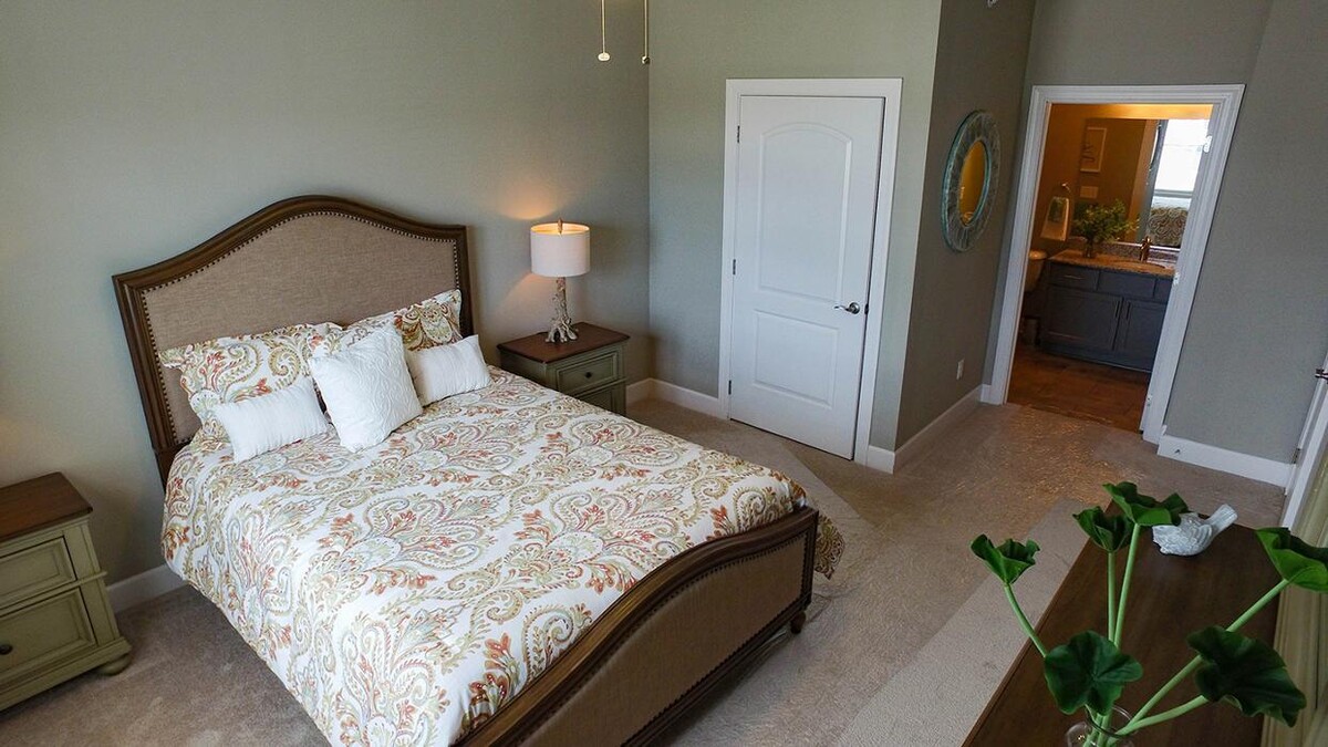 Images Heron Pointe Luxury Apartments