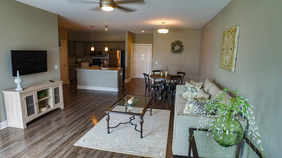 Images Heron Pointe Luxury Apartments