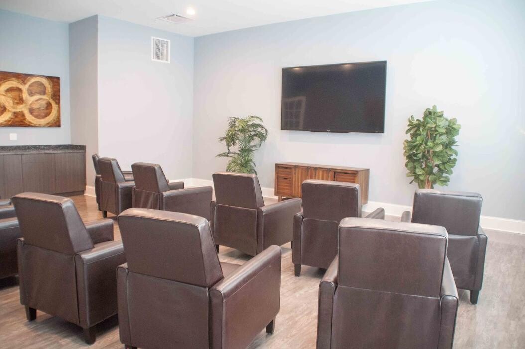 Images Heron Pointe Luxury Apartments