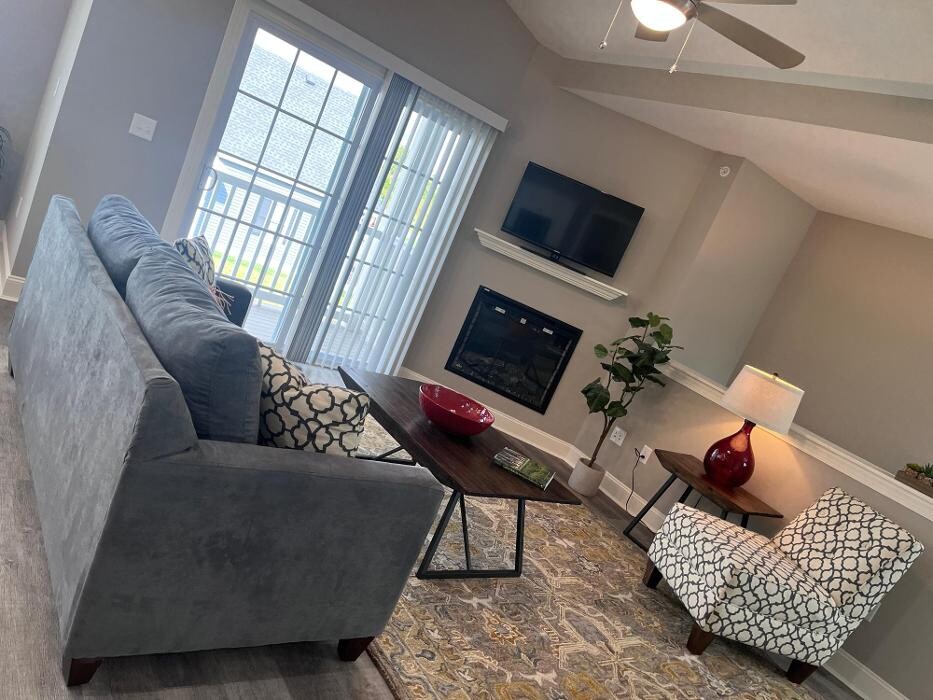 Images Heron Pointe Luxury Apartments