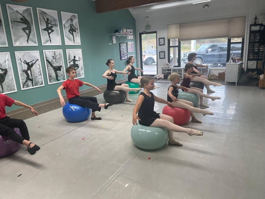 Images Evergreen School of Ballet