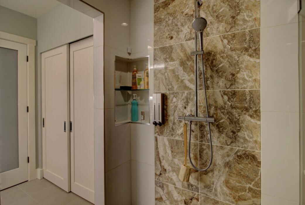 Images Crimson Design & Construction
