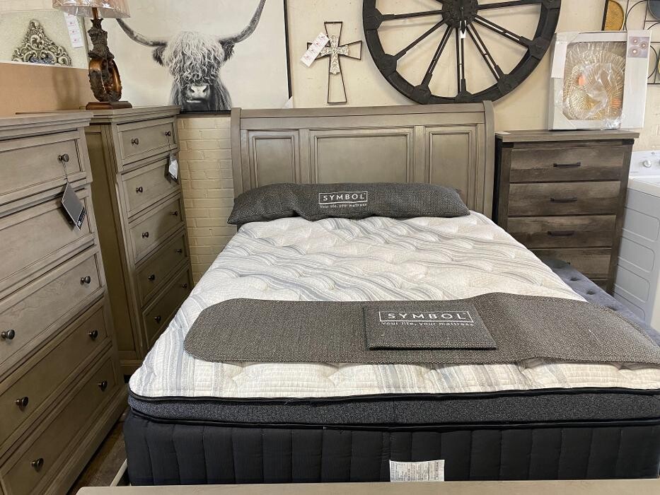 Images Spiller Furniture Co