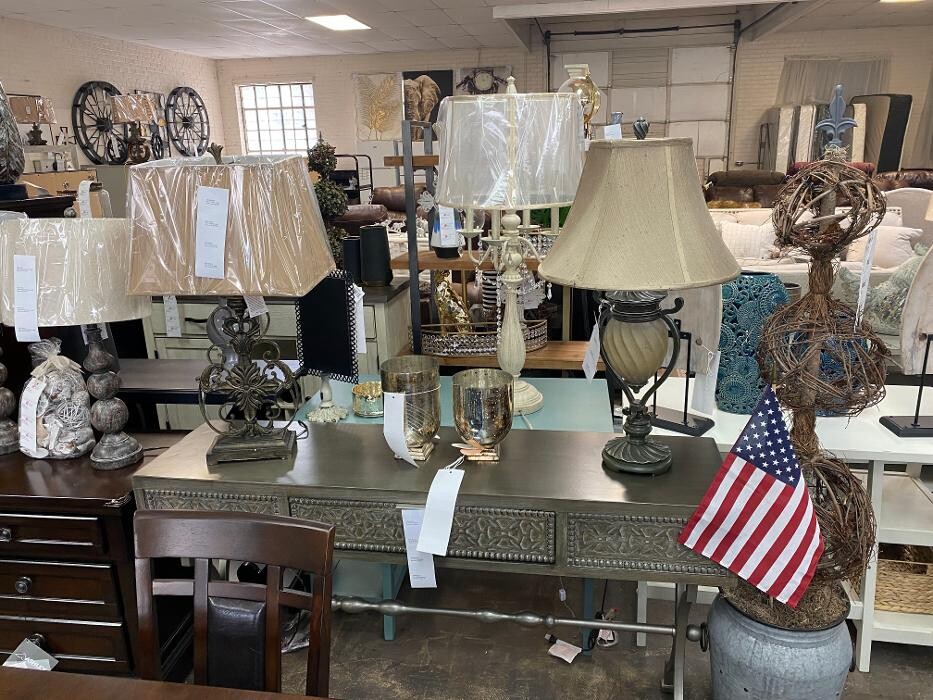 Images Spiller Furniture Co