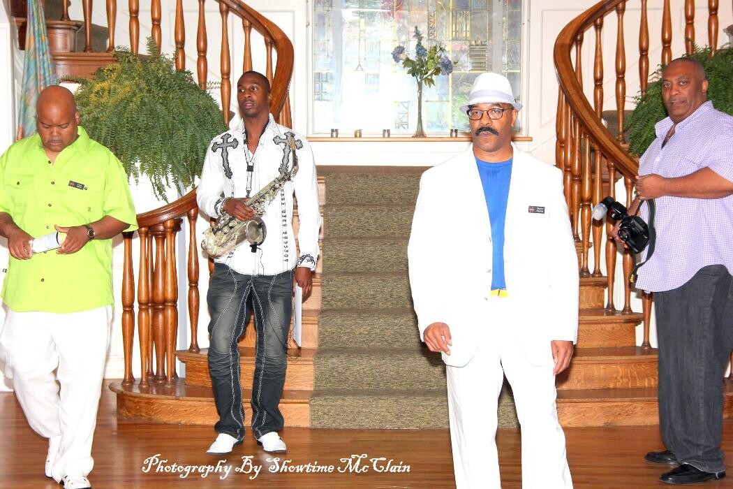 Images N-Motion Entertainment