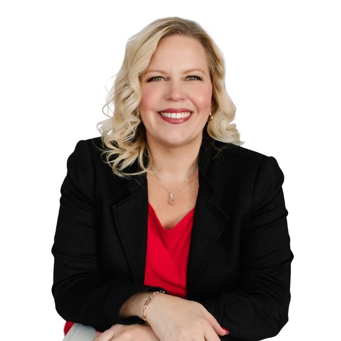 Images Christine Canales, REALTOR | WR Properties