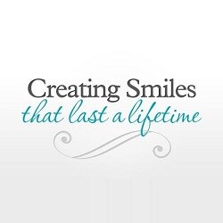 Manhattan Dental Care Studio Logo