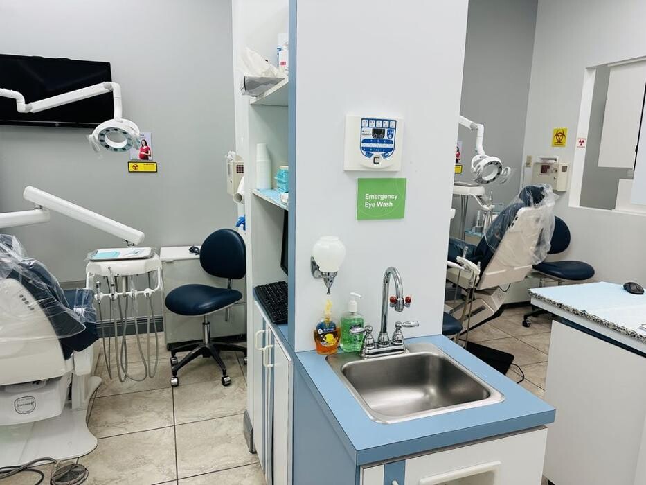 Images Sage Dental of Miami at Airpark Plaza