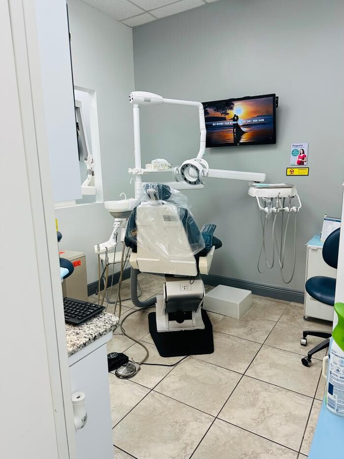 Images Sage Dental of Miami at Airpark Plaza