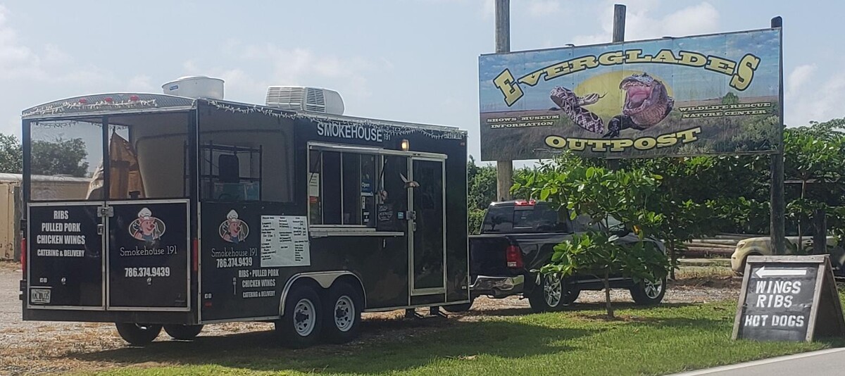 Images Smokehouse 191 BBQ